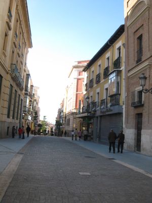 상업 및 금융의 중심지인 마요르 거리