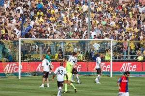 2008년 5월 4일 제노아와의 경기 중 파르마의 Curva Nord.