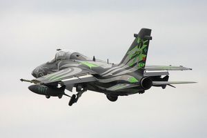 2008년 로열 국제 에어 타투(Royal International Air Tattoo)에서 전시 비행 중인 AMX