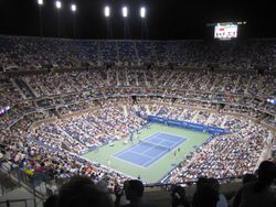 아서 애시 스타디움 (Arthur Ashe Stadium) - 개폐식 지붕이 설치되기 전의 모습, US 오픈 결승전이 열린 곳