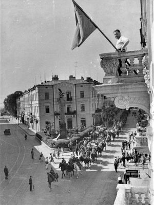 1940년 체르니우치에 진입하는 소련군