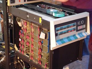 KL10 프론트엔드 PDP-11/40