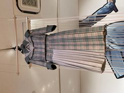 롯폰기 뮤지엄에서 열린 히나타자카46 전시회 "WE R!"에서 전시된 『나 같은 건』 의상 (2024년 5월 13일 촬영)