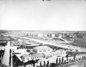 임시 하원 건물, 1860년대 봉헌 교회에서 본 모습