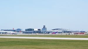 B (터미널 1) 및 C (터미널 2) 부두 모습