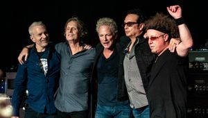 2018년 버킹엄과 그의 솔로 밴드