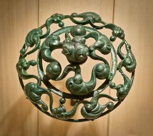 프랑스 루아시에서 발견된 라텐 양식의 청동 마차 부속품