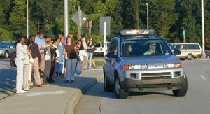 미국에서 차를 기다리는 승객들의 "슬러그 라인"