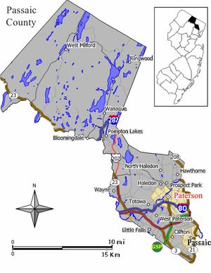 패서익 카운티의 도로 지도, 패터슨을 표시, 도시 주변의 강과 호수 표시