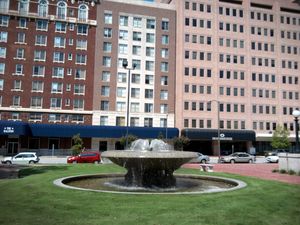 콜럼버스의 별명 중 하나는 "분수 도시"이다.