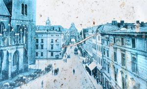 20세기 초 신문으로 향하는 구시가지 조망