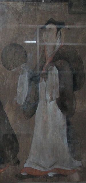 여인의 벽화, 다후팅 한묘에서 발견되었으며, 한푸를 입고 있다, 후한 시대 (25–220 AD) 후반기, 위치는 허난성, 정저우에 위치해있다.