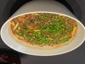 Shasuan Doumian (해삼과 녹두 국수)