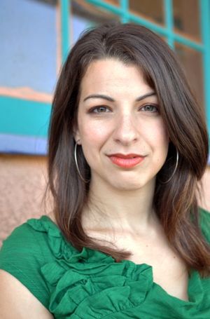 애니타 사키시안(Anita Sarkeesian)은 페미니즘 활동으로 인해 조직적인 여성혐오 공격의 대상이 되었다.