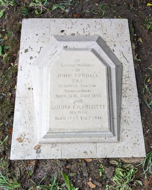 존과 루이자 틴들의 묘비 (2024)