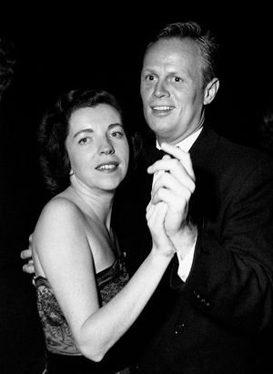 1950년대 첫 번째 부인인 진 헤이즐우드와 리처드 위드마크