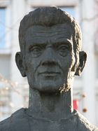 요도크 핑크의 동상, 2008