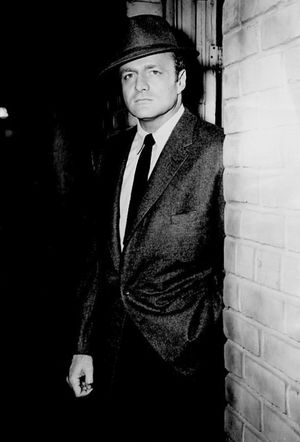 키스, TV 시리즈 Crusader (1955)