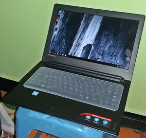 레노버의 아이디어패드 랩톱