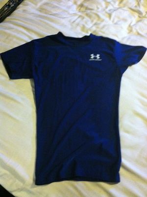 언더아머 티셔츠