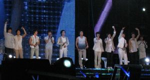 슈퍼주니어가 태국 방콕에서 열린 SMTown Live '08 공연 중