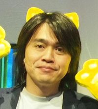 닌텐도의 장기간의 디자이너 고이즈미 요시아키는 이 게임의 선임 프로듀서를 맡았다.