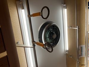 島根県にある鉄道の車両の中の冷房をうつしています。