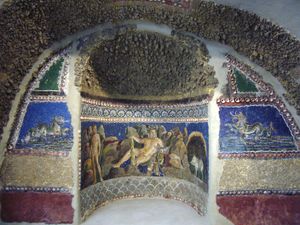 님파이움의 모자이크