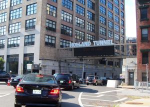 2010년 7월 터널의 로어 맨해튼 입구