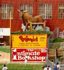 더럼 애슬레틱 파크의 옛 황소, 불 듀럼 촬영 중에 추가됨