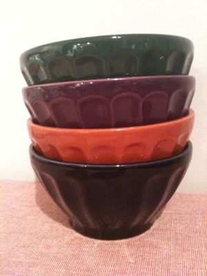 전통적인 프랑스 스타일의 카페오레 그릇