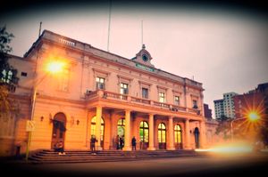 승객 서비스를 위해 운영되는 유일한 터미널인 미트레 기차역