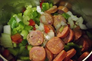 케이준 스타일 잠발라야 조리 모습