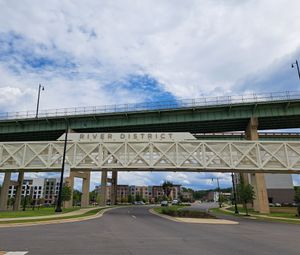 다운타운 리버 디스트릭트 진입