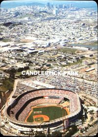 mi}} 정도 남쪽에 위치해 있으며, 1985년에 촬영된 사진이다.