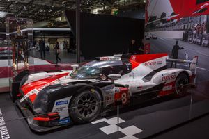 경주에서 묻은 먼지를 그대로 보존한, 2018 르망 24시에서 우승한 #8 TS050.