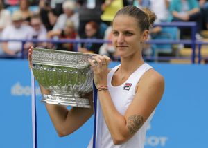 2017 이스트본 인터내셔널에서 우승한 후의 플리쉬코바