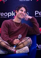 대런 크리스(Darren Criss)는 2018년에 이 곡을 커버했다.