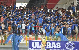 2014년 10월 알미나 경기 중 울트라스 사파나