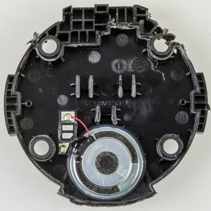 에코 도트 내부의 스피커