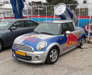 레드불 광고 차량