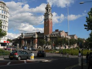 본머스와 풀 칼리지 런스다운 캠퍼스