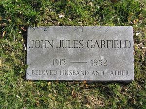 존 가필드의 발치석