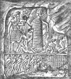 기원전 2300년경에 제작된 아누바니니 암벽 부조는 이란 이전 시대의 룰루비 통치자 아누바니니가 제작했으며, 내용면에서 베히스툰 비문과 매우 유사하다(목판화).