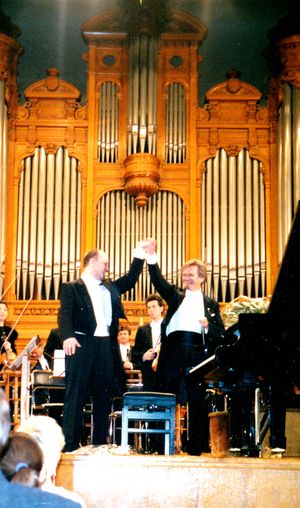 안드레이 호테예프와 블라디미르 페도세예프. 차이콥스키 "4개의 피아노 협주곡" 모스크바 월드 프리미어