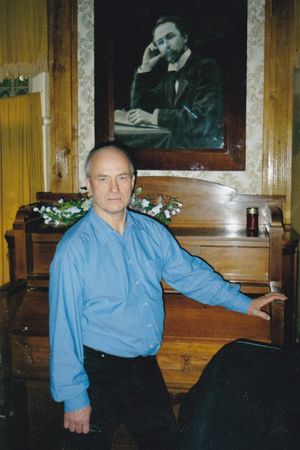 스크랴빈 박물관의 안드레이 호테예프, 모스크바 2005 프로메테우스 연구