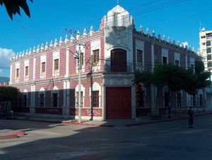 구 시청, 현재는 시립 박물관