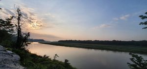 치트완구의 평원