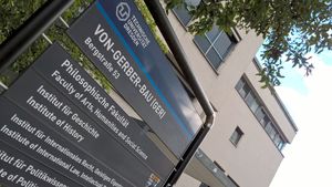 드레스덴 공과대학교 인문학부 건물