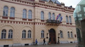  노르만 궁전, 현재 오시예크-바라냐 주 정부 청사